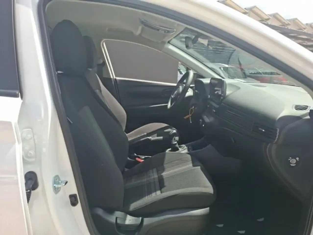Hyundai i20 FL 1.0 T-GDi 73,5 kW (100 CV) MT6 2WD Smart MY25 — معرض صور السيارة 5