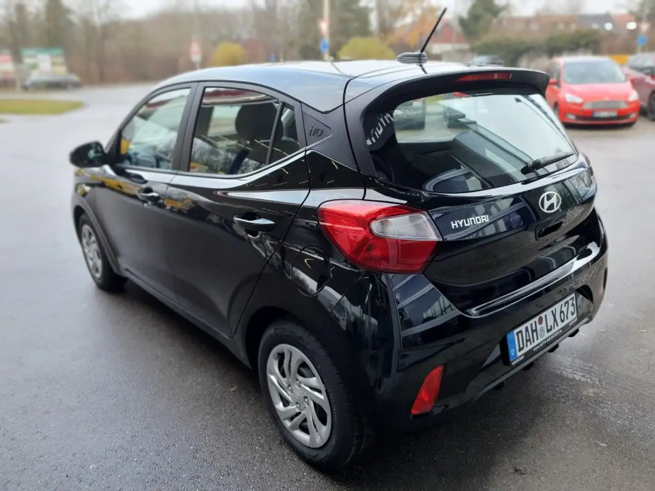 Hyundai i10 1.0 Select — معرض صور السيارة 5