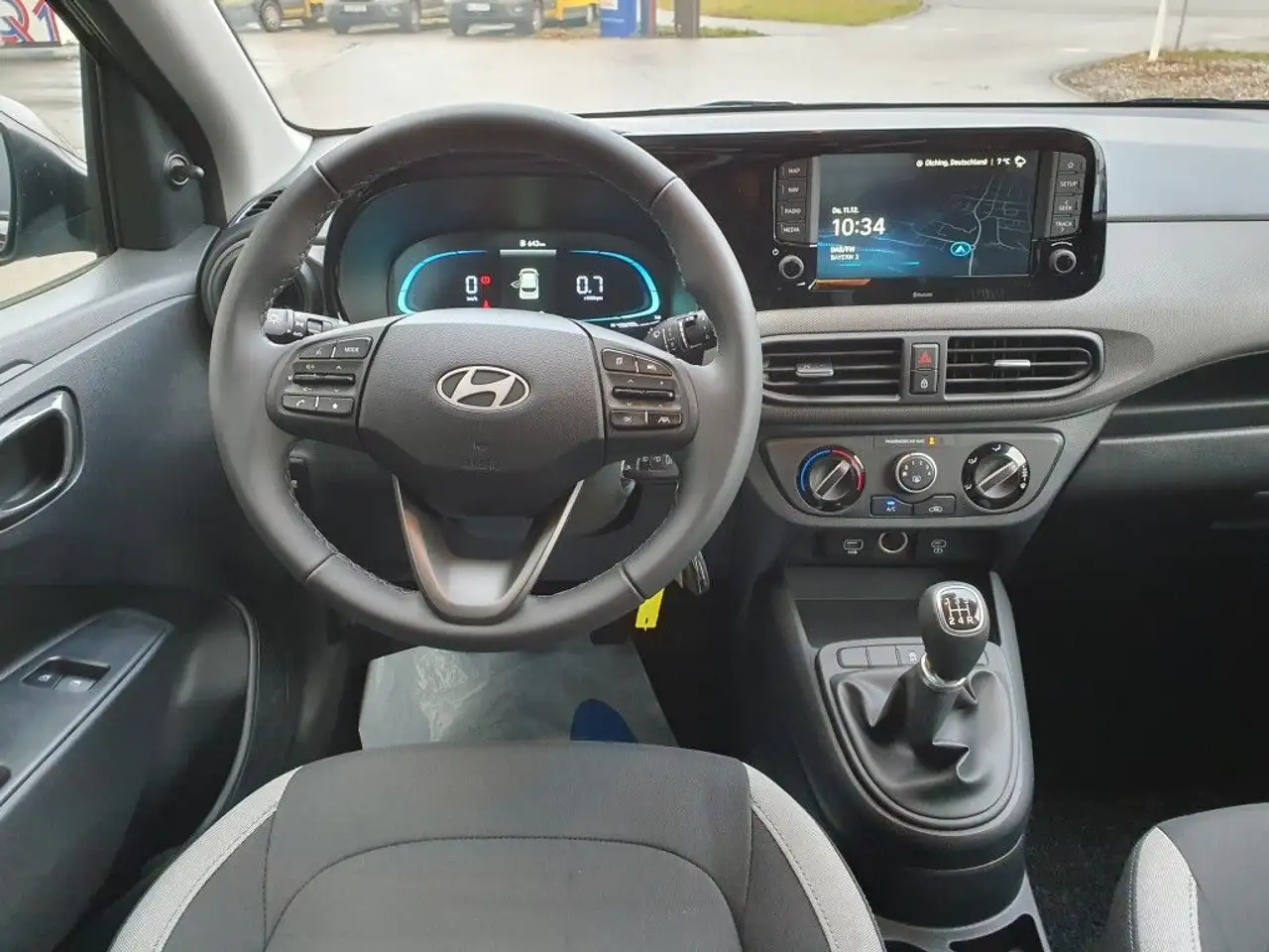 Hyundai i10 1.0 Select — معرض صور السيارة 8