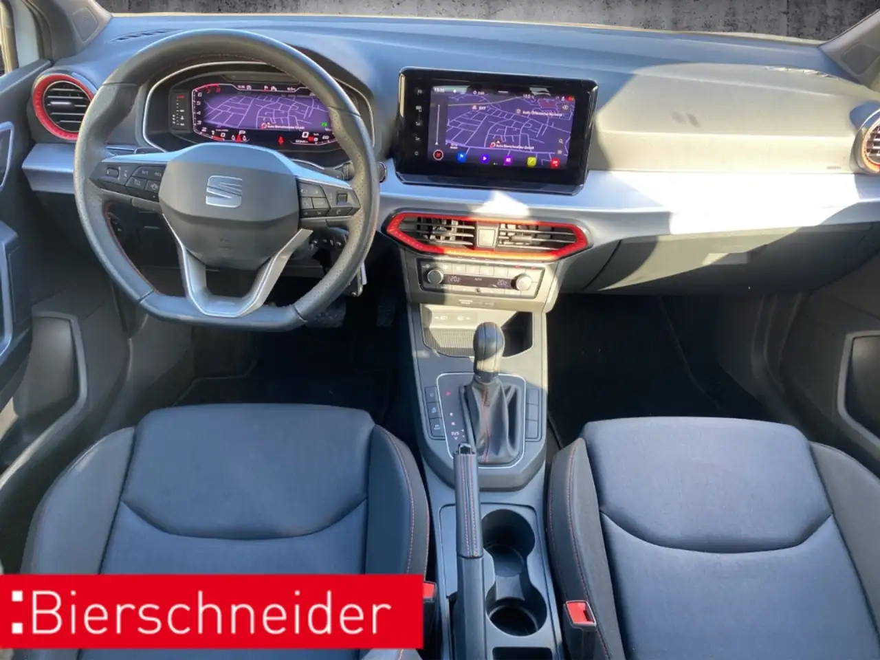 SEAT Ibiza 1.0 TSI DSG FR LED Navi Full Link PDC WP — Galerie du véhicule 9