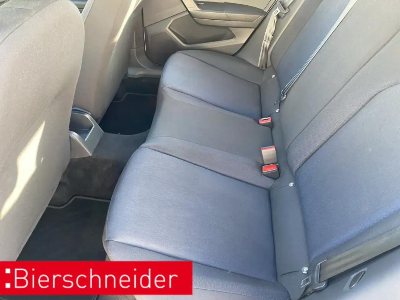 SEAT Ibiza 1.0 TSI DSG FR LED Navi Full Link PDC WP — Galerie du véhicule 16