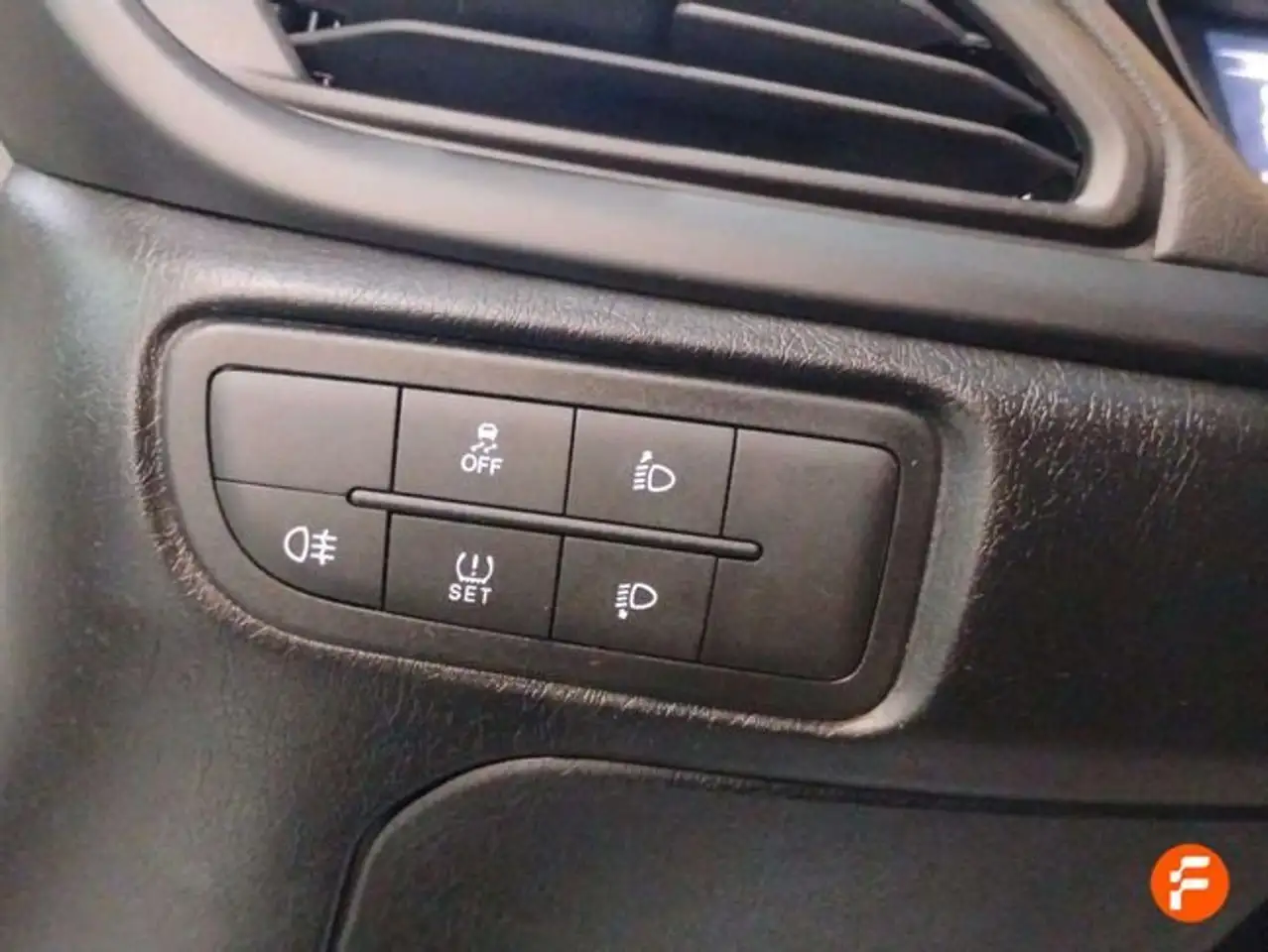 Fiat Tipo Sedán Diésel 1.6 96kW (130CV) manual 6v — Galería del vehículo 16