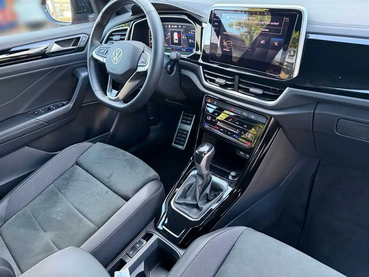 Volkswagen T-Roc R-Line 1.5 TSI DSG — Galería del vehículo 17