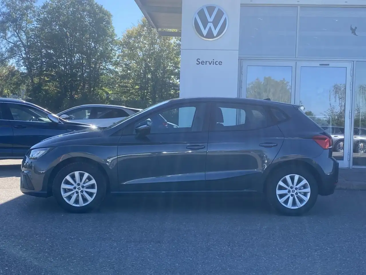 SEAT Ibiza 1.0 TSI DSG Style ALLWETTERREIFEN+FULL-LIN — معرض صور السيارة 2