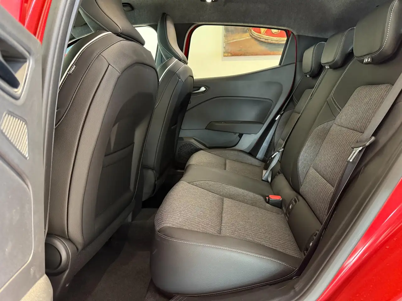 Mitsubishi Colt Diamant Edition 1.6 Hybrid 105 kW (143 PS) Lenk... — Galerie du véhicule 14