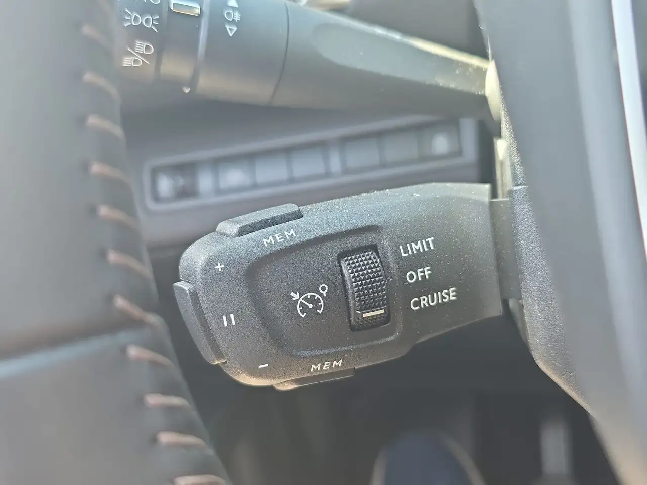 Peugeot 5008 1.2 PureTech 130 Allure Pack *Navigation* — معرض صور السيارة 13