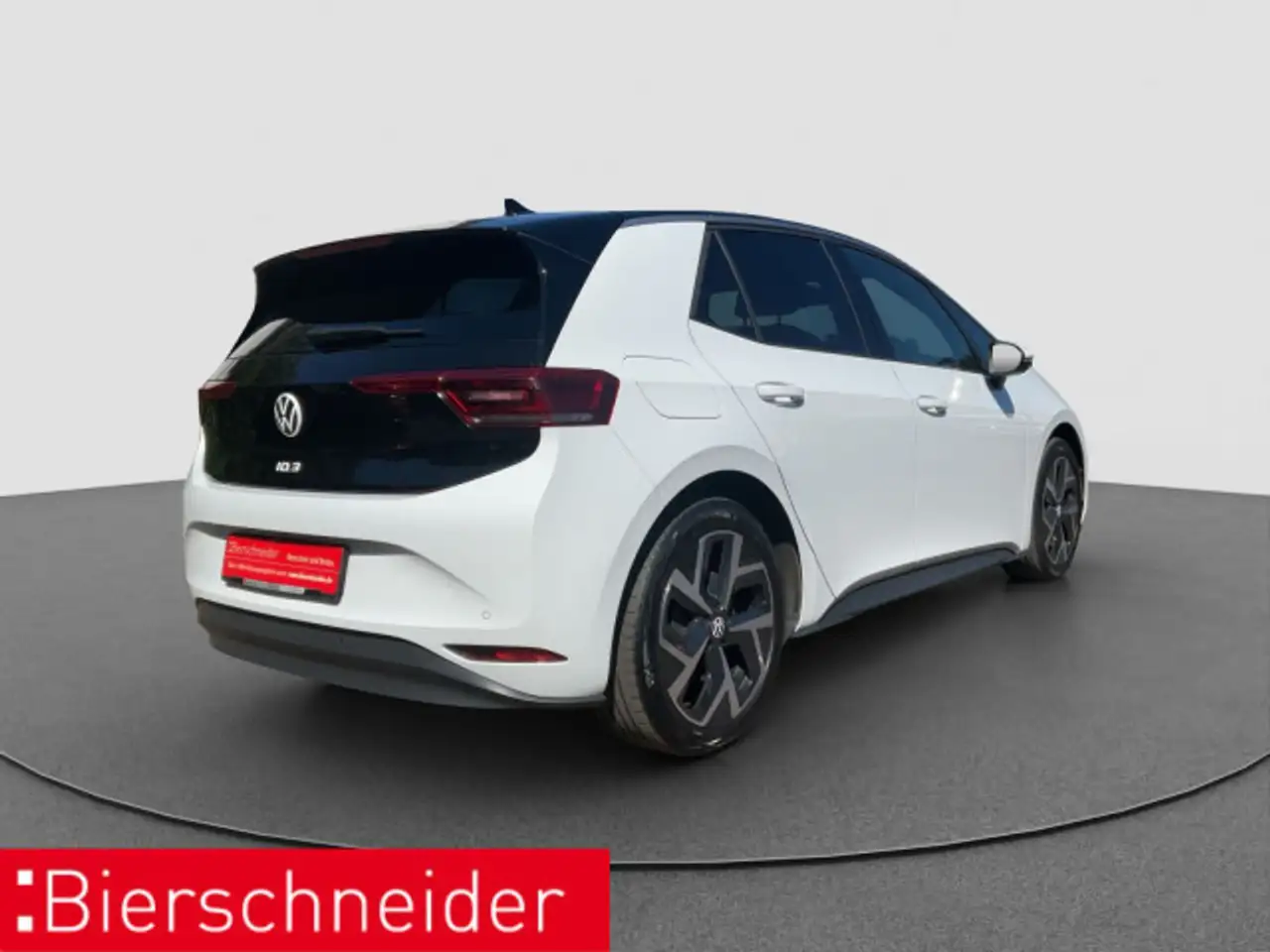 Volkswagen ID.3 Pro AHK MATRIX PANO DCC 19 — معرض صور السيارة 7