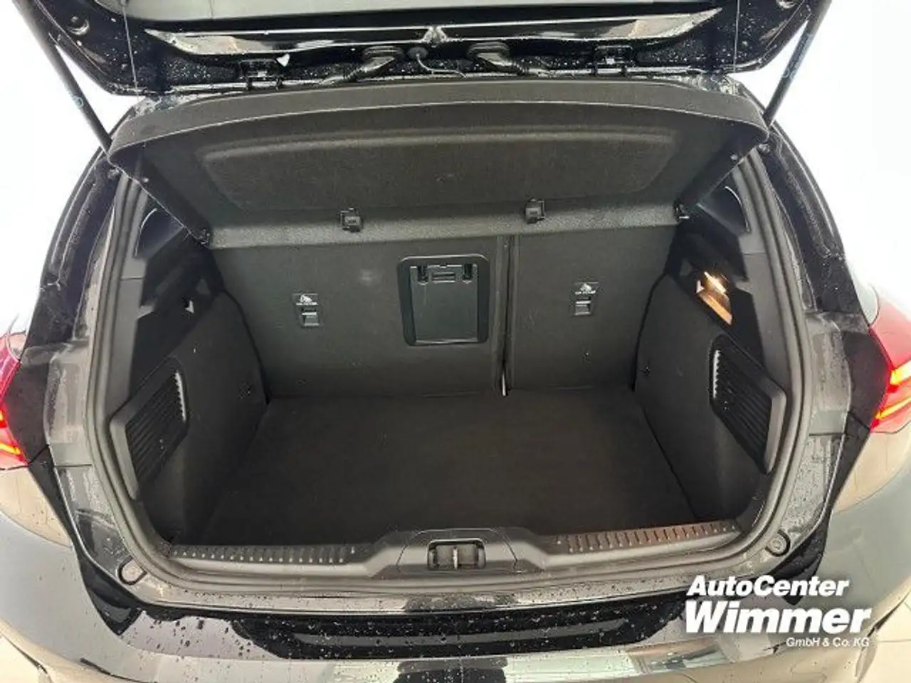 Ford Focus 1,0 EcoBoost Hybrid ST-Line X — معرض صور السيارة 13