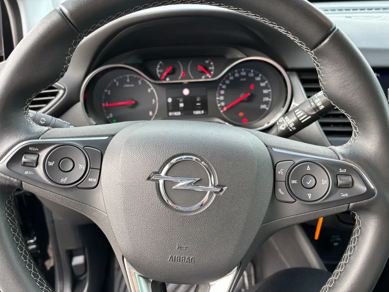 Opel Crossland X Elegance *Navi*Kamera*APP*PDC* — Galería del vehículo 14