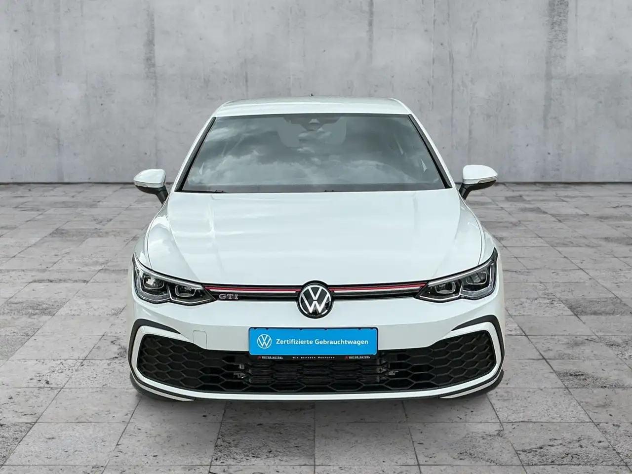 Volkswagen Golf GTI Golf VIII GTI 2.0TSI DSG LEDplus+APP+ACC+SHZ+PDC — Galería del vehículo 3