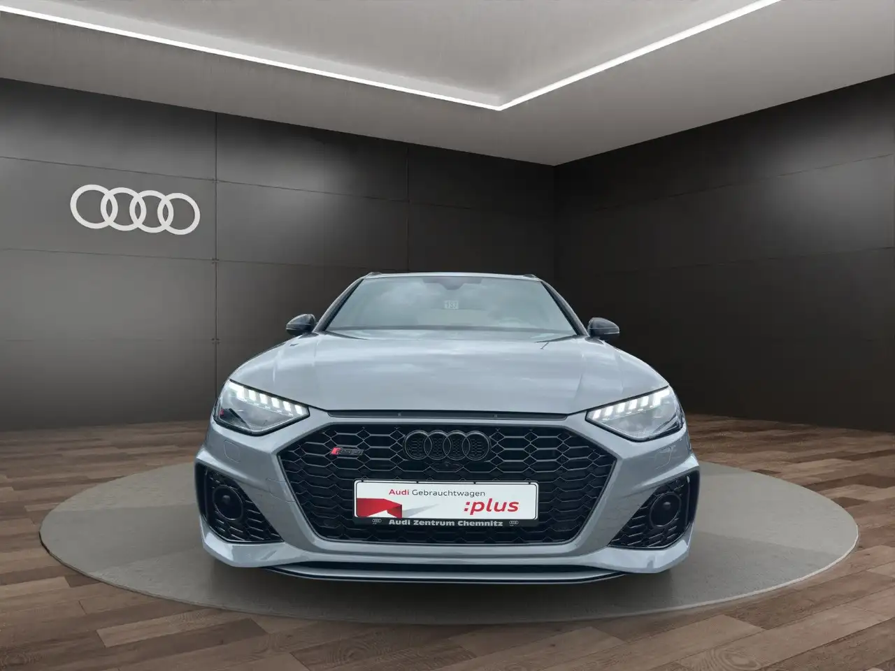 Audi RS4 Avant tiptr. qu. MATRIX+RS DYNAMIC+360° — Galería del vehículo 2