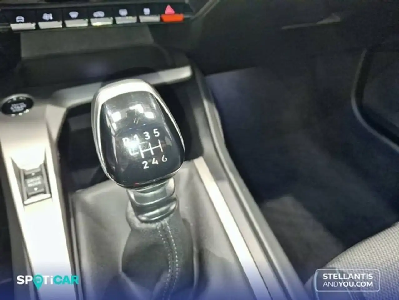 Peugeot 308 1.2 PureTech S&S Allure 130 — Galerie du véhicule 10