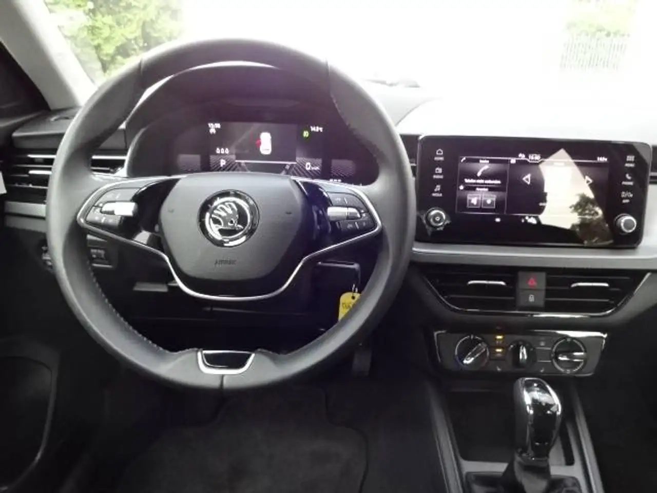 Skoda Kamiq 1.0 TSI DSG Essence — Galerie du véhicule 13
