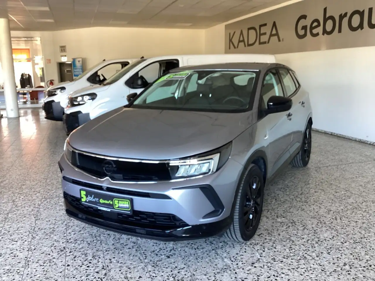 Opel Grandland 1.2 Turbo GS Line AHK+LED+SHZ+2xKlima — معرض صور السيارة 2