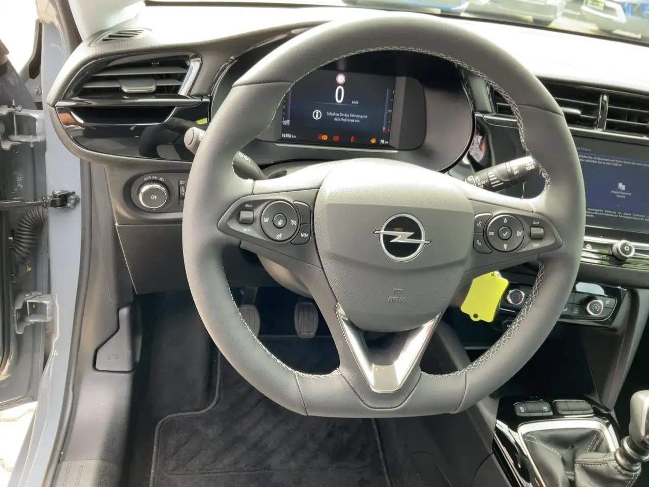 Opel Corsa F 1.2 Turbo Edition SHZ+LM+PDC+SpurH — Vehicle gallery 12