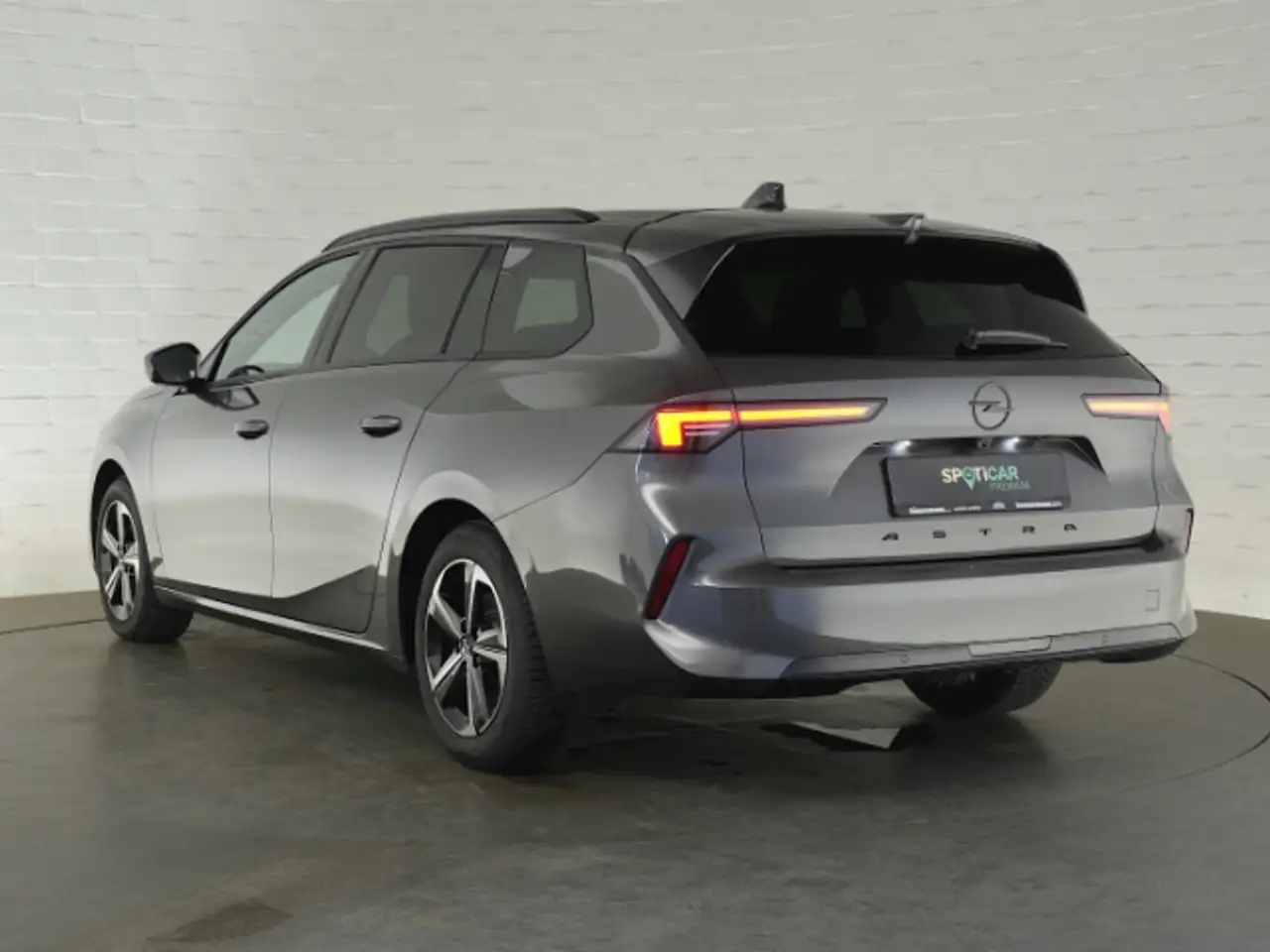 Opel Astra L ST GS+AHK+NAVI+360 GRAD KAMERA+SITZ-/LENKRADHEIZ — Galería del vehículo 26