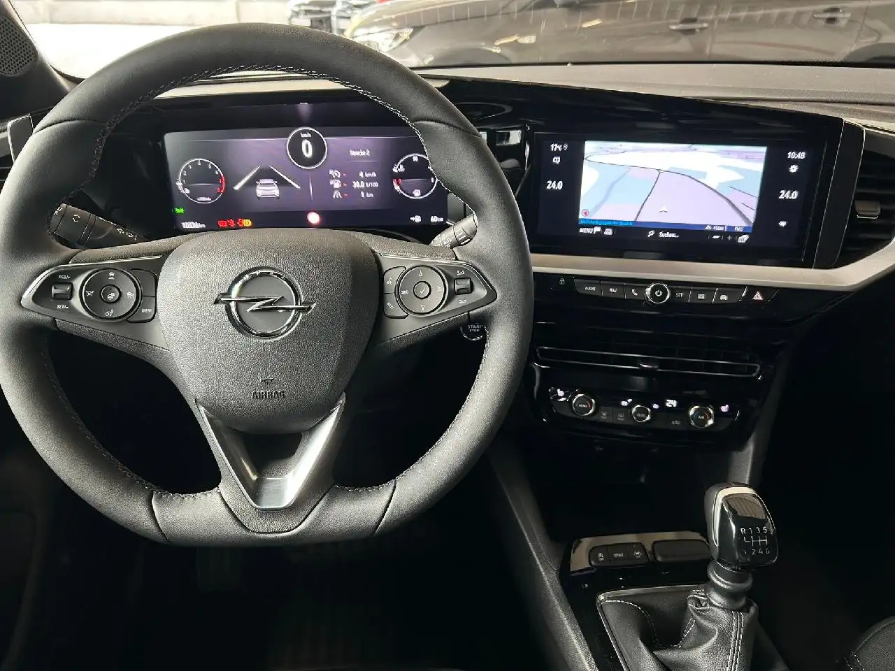 Opel Mokka Ultimate Winterp. Carplay PDC — Vehicle gallery 8