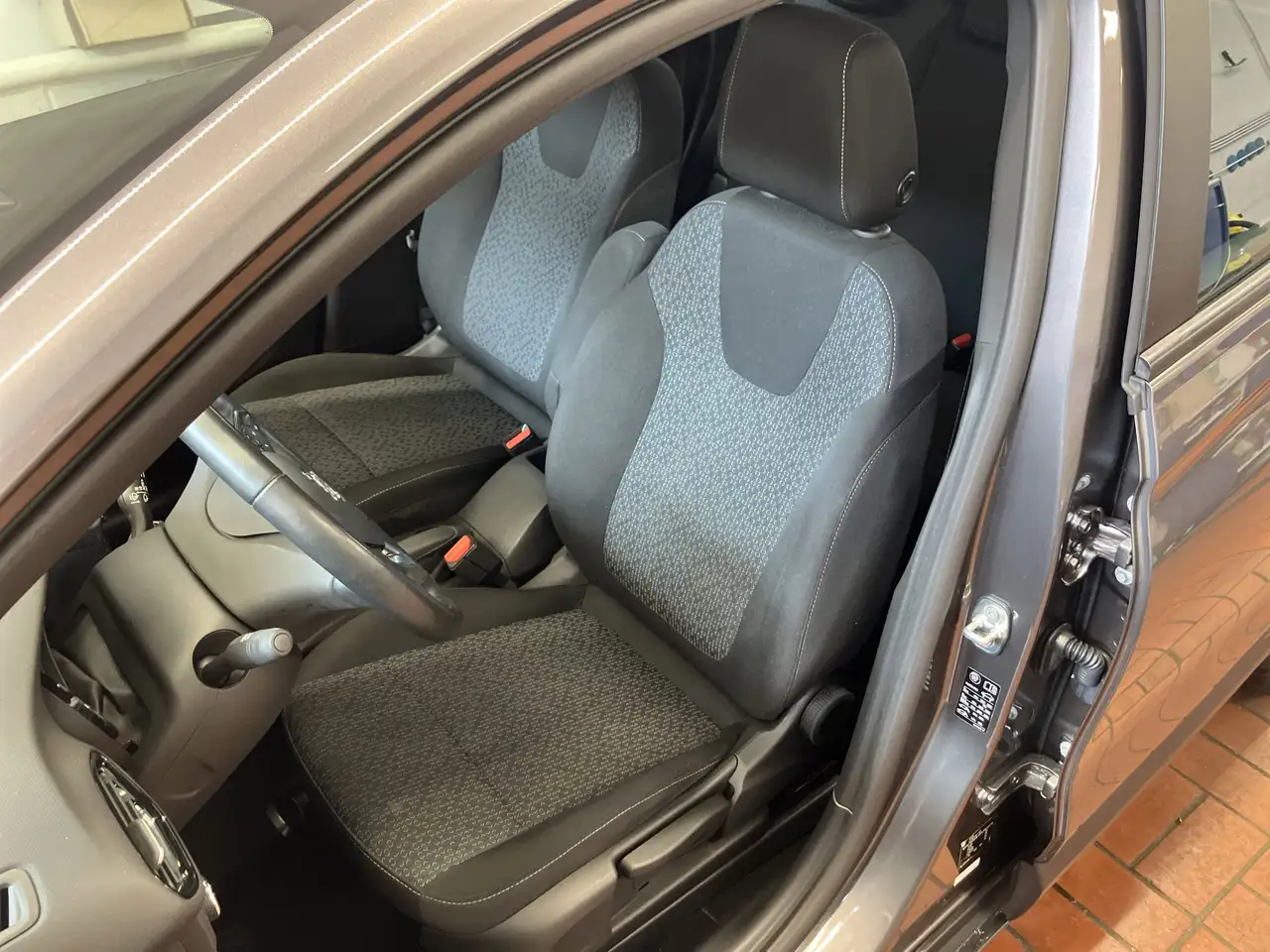Opel Crossland 1.2 Turbo Enjoy LED+SHZ+Kamera+ — Galería del vehículo 8