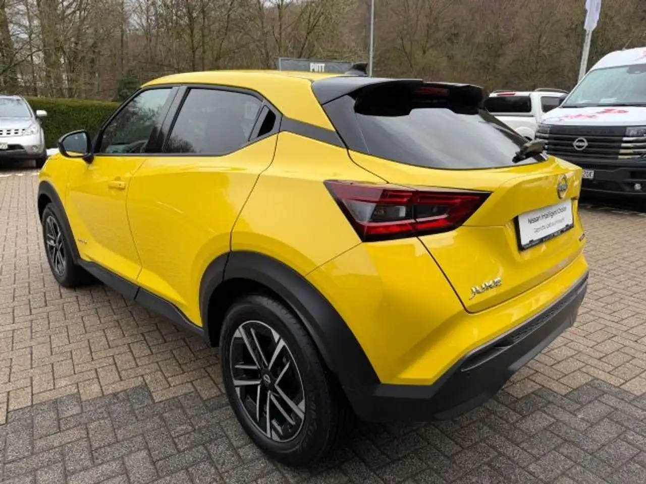 Nissan Juke 1.6 Hybrid N-Connecta Hybrid Navi Kamera SH — Vehicle gallery 6
