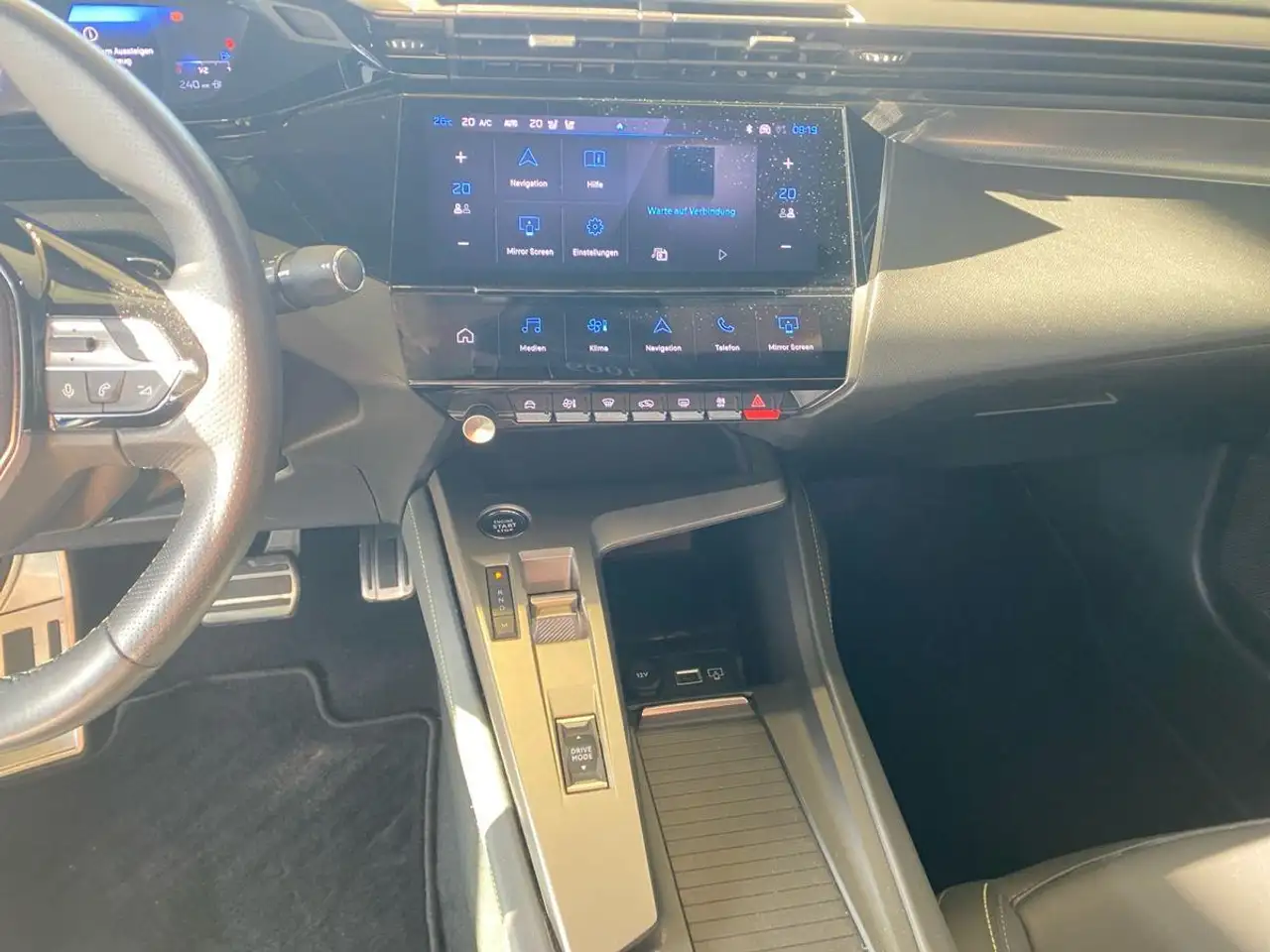 Peugeot 408 PureTech 130 GT *Nachtsicht*360°Kamera*ACC — معرض صور السيارة 9