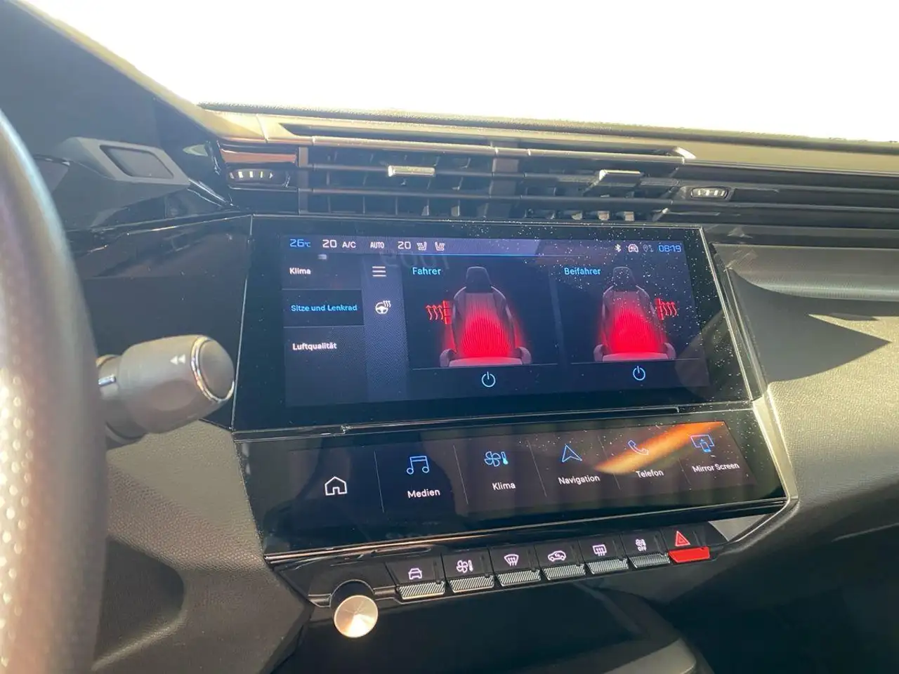 Peugeot 408 PureTech 130 GT *Nachtsicht*360°Kamera*ACC — معرض صور السيارة 11