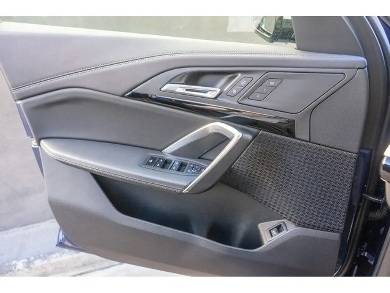 BMW X1 xDrive 20dA — Vehicle gallery 38