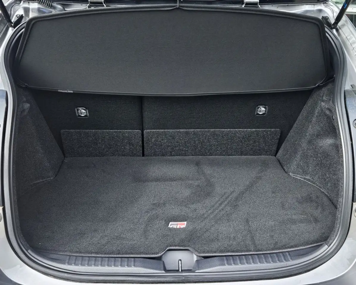 Toyota Yaris GR Automatik*Alufelgen geschmiedet, Convenience Pa — Galerie du véhicule 10