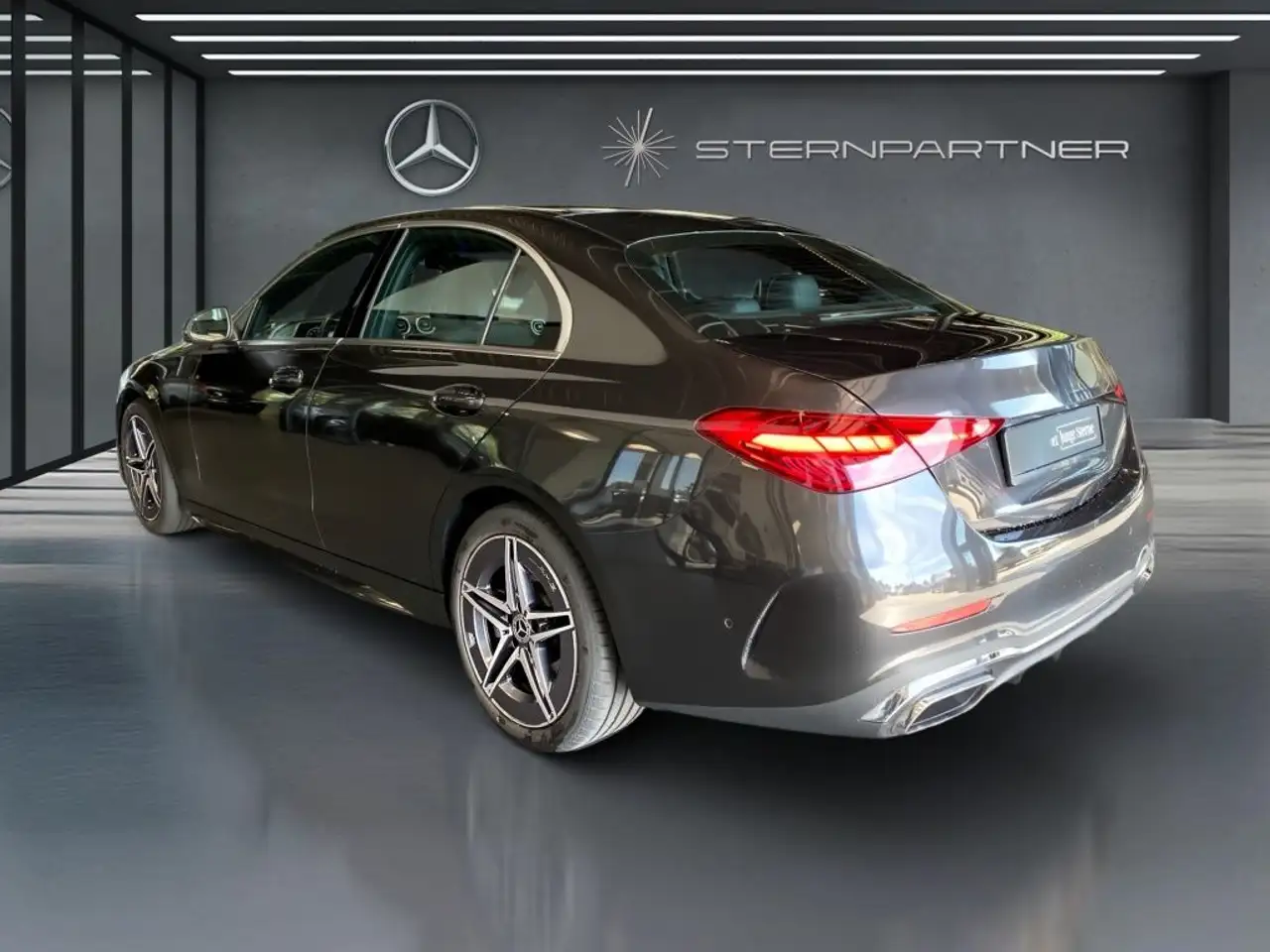 Mercedes-Benz C 300 AMG PDC SpurH LED Navi AUT 360 KlimaA — معرض صور السيارة 7