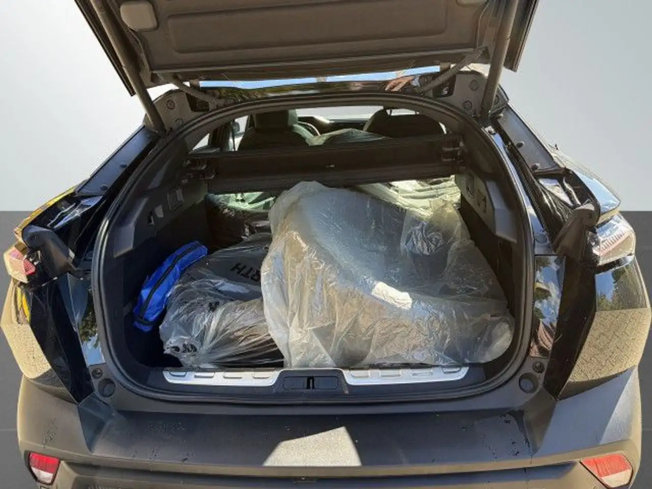 Peugeot 408 GT PureTech 130 EAT8 / PANO / FOCAL / R-Kam. — معرض صور السيارة 14