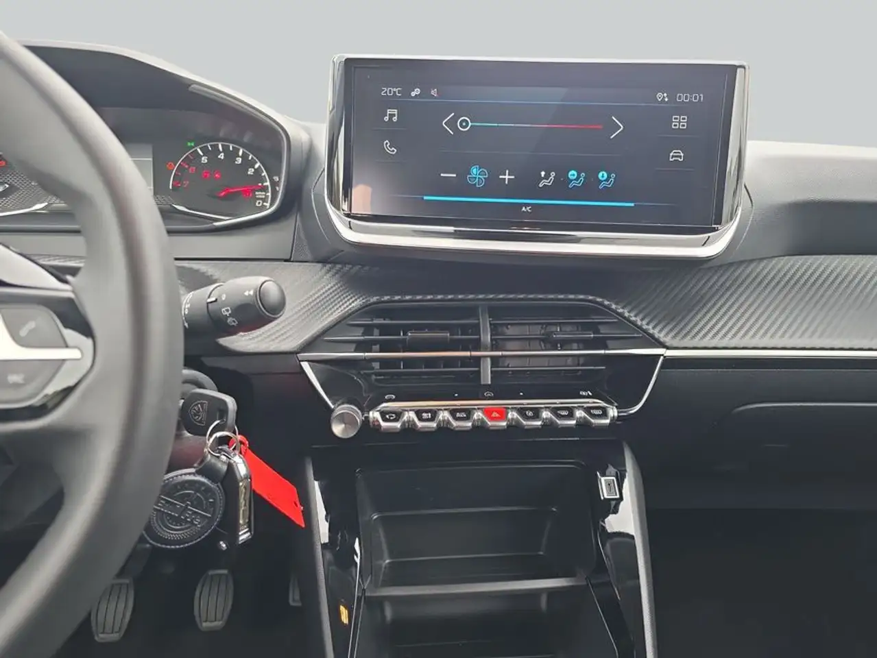 Peugeot 208 PureTech 75 Active — Vehicle gallery 14