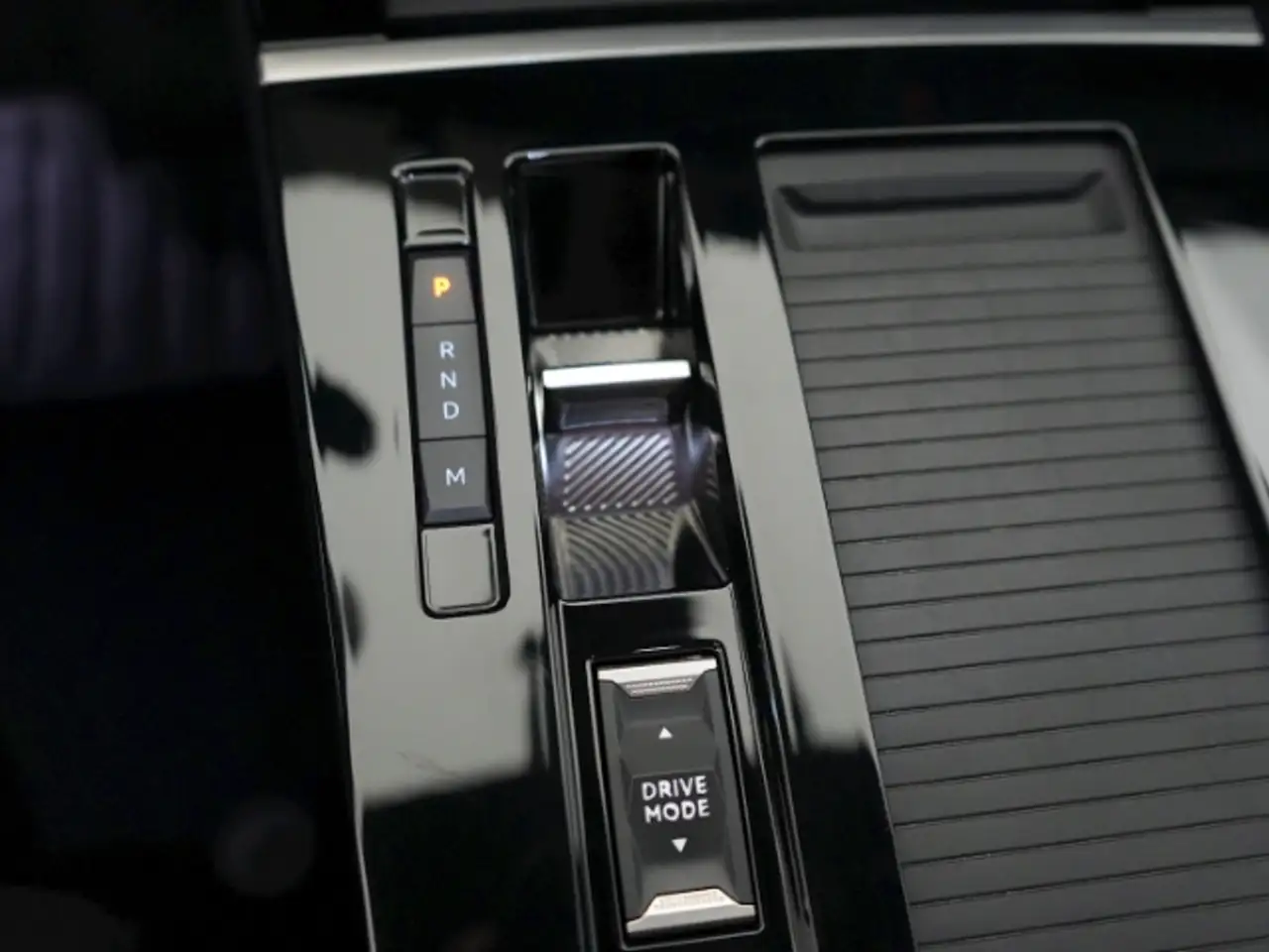 Opel Astra L ST GS AT+AHK+360 GRAD KAMERA+SITZ-/LENKRADHEIZUN — Galería del vehículo 16