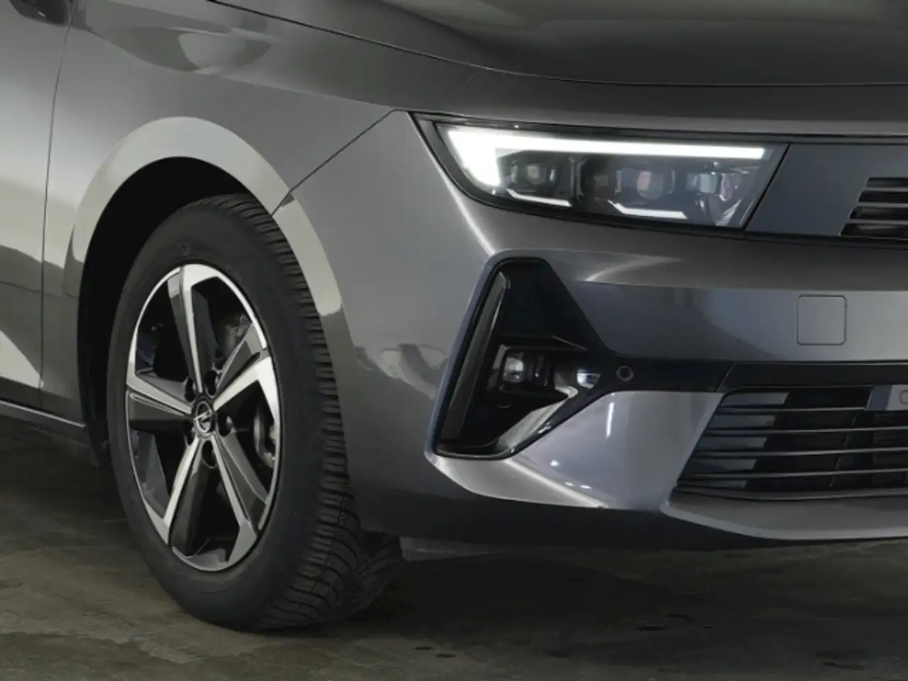 Opel Astra L ST GS AT+AHK+360 GRAD KAMERA+SITZ-/LENKRADHEIZUN — Galería del vehículo 31