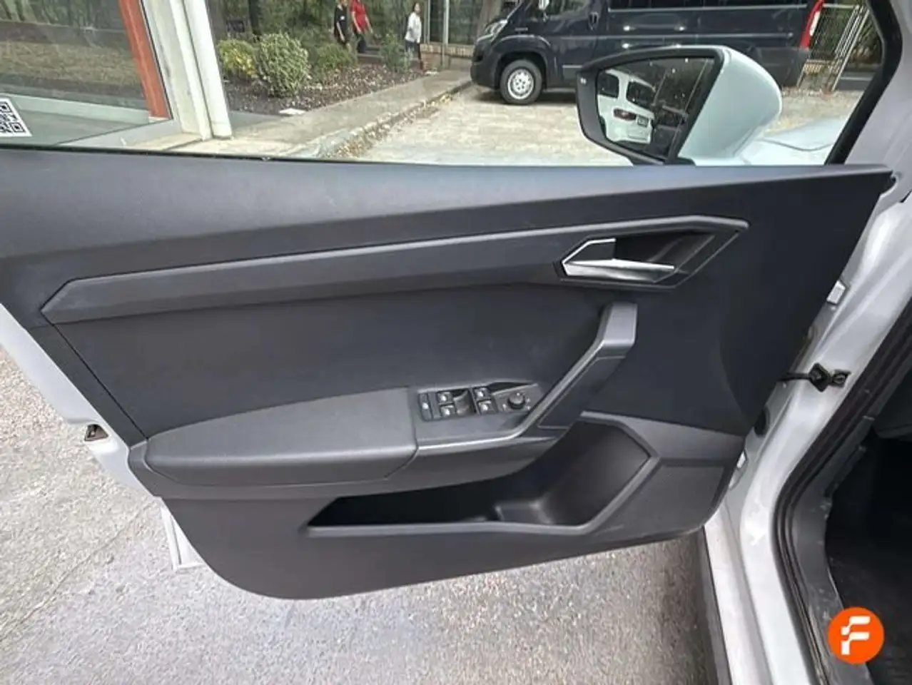 SEAT Arona 1.0 TSI 85kW (115CV) DSG Style XL — Galerie du véhicule 18