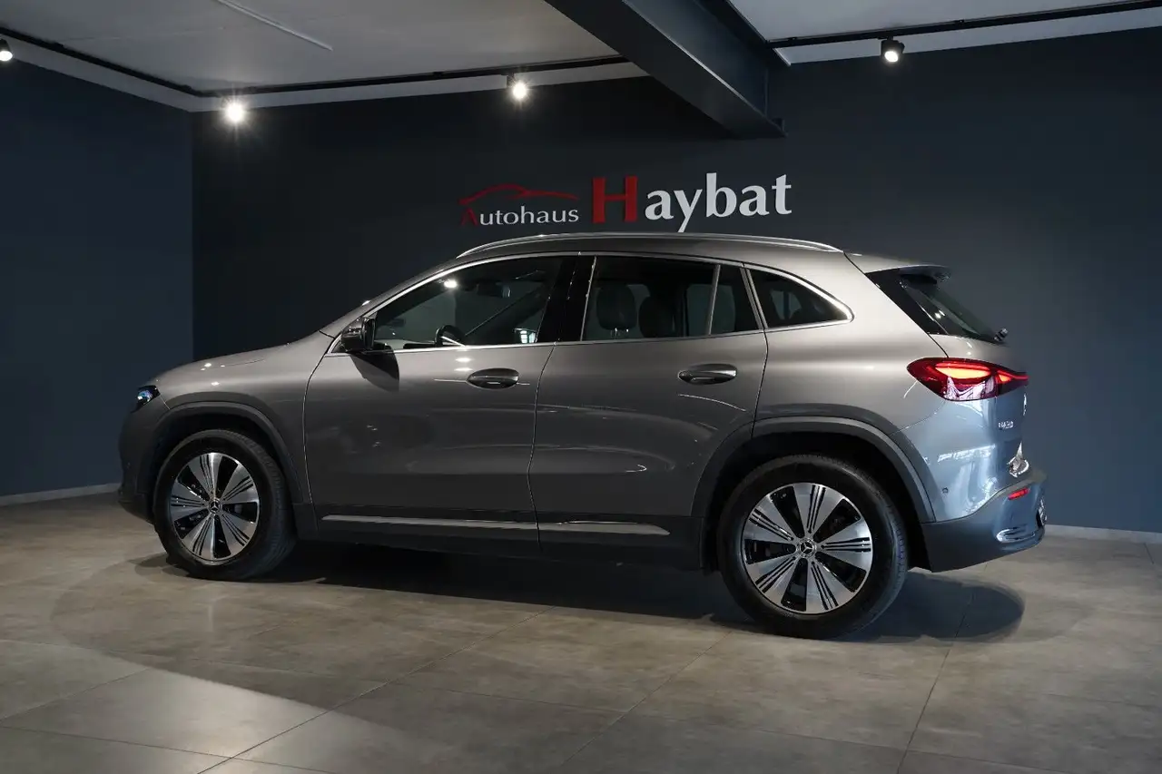 Mercedes-Benz EQA 350 4Matic MBUX Wide -LED-360-Distronic — معرض صور السيارة 8