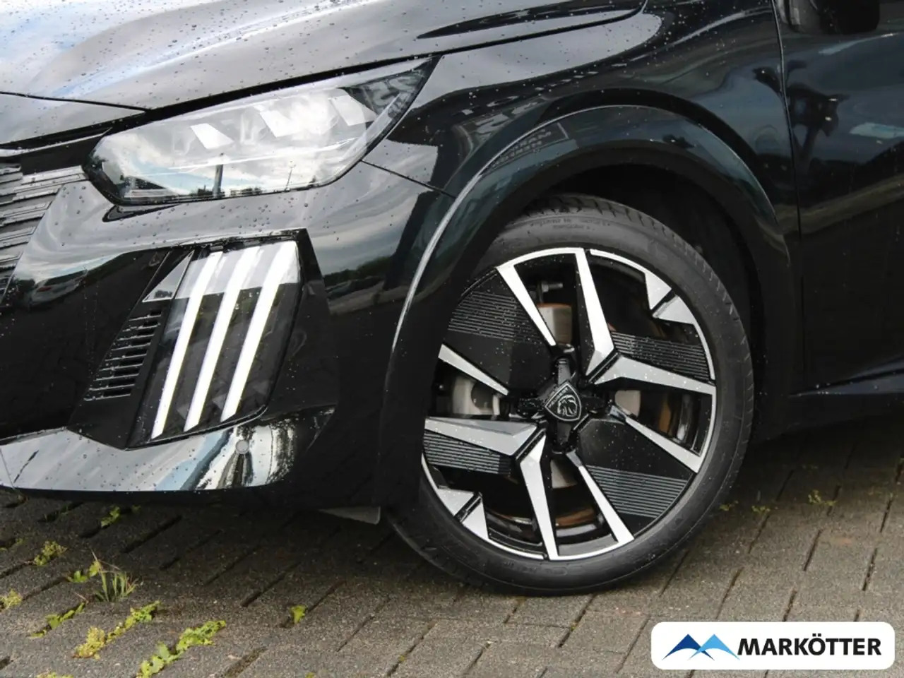 Peugeot 208 Hybrid 100 GT — معرض صور السيارة 30