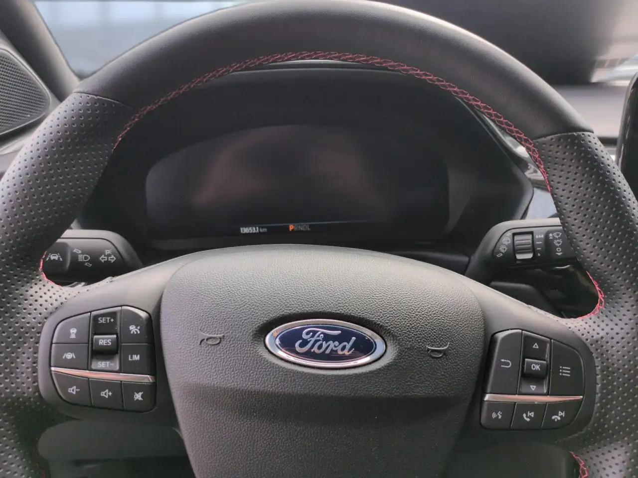 Ford Puma ST-Line Bluetooth Navi LED Klima Einparkhilfe — معرض صور السيارة 15