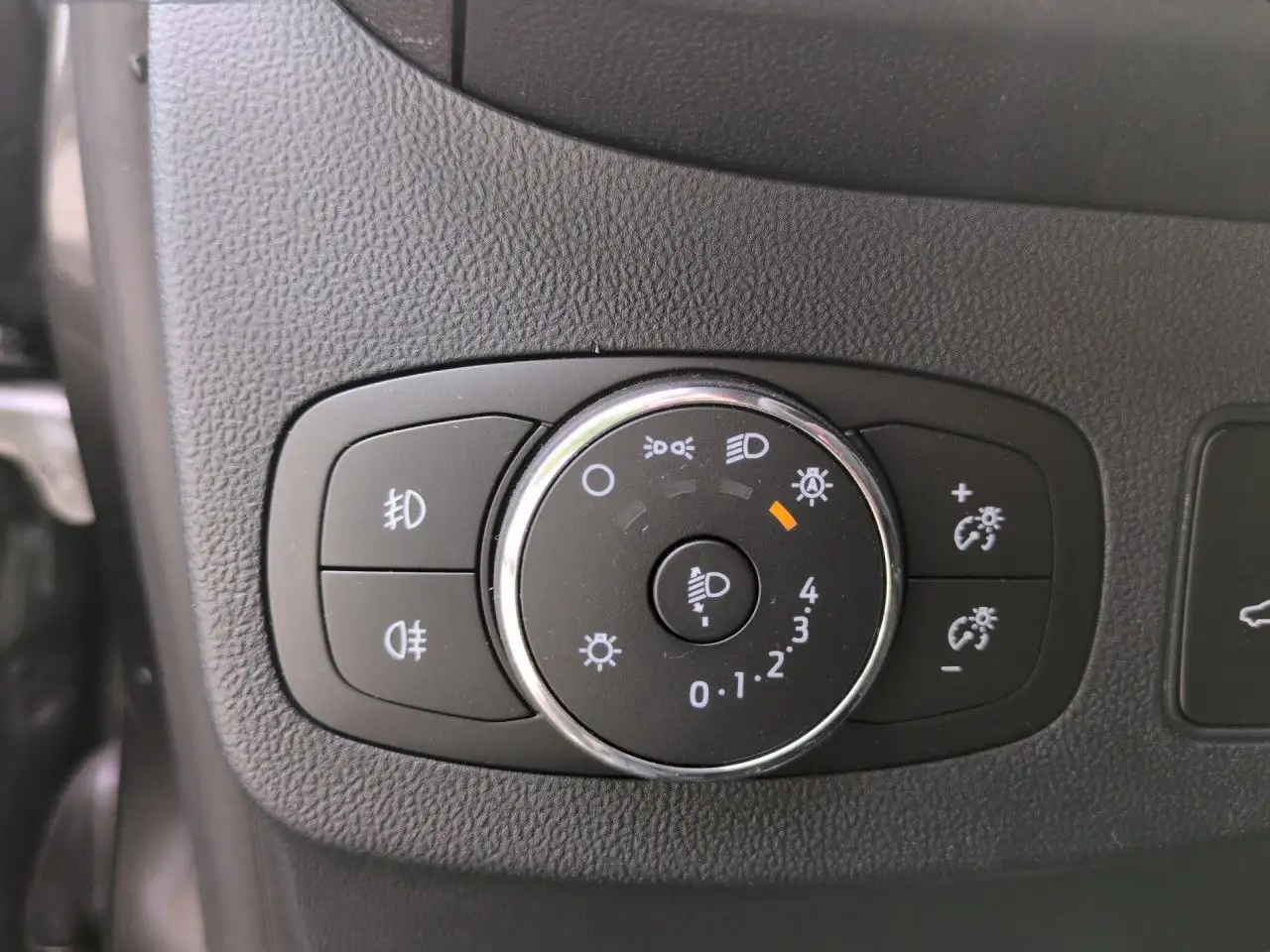 Ford Puma ST-Line Bluetooth Navi LED Klima Einparkhilfe — معرض صور السيارة 18