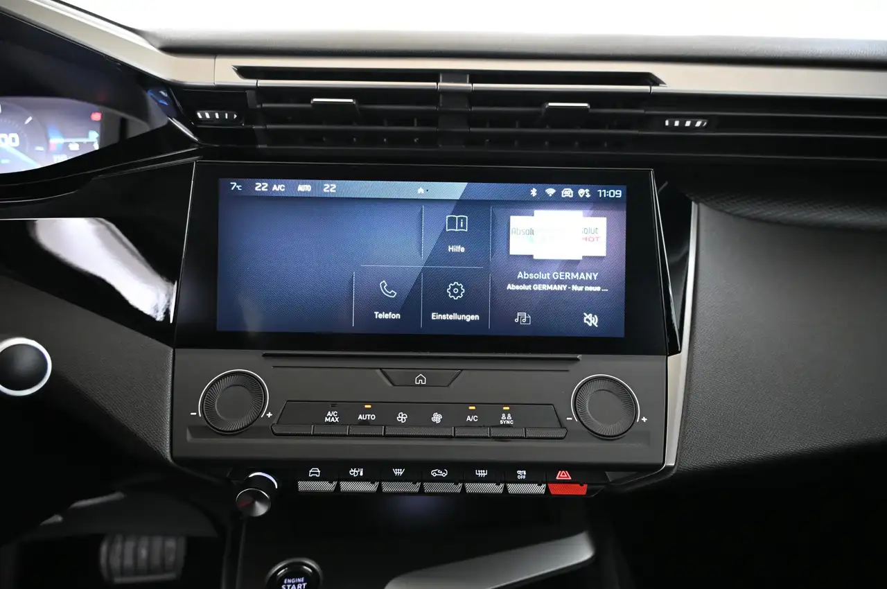 Peugeot 308 1.2 130 e-THP EAT8 Active-Pack LED/CAR-PLAY/ 16 — Vehicle gallery 21