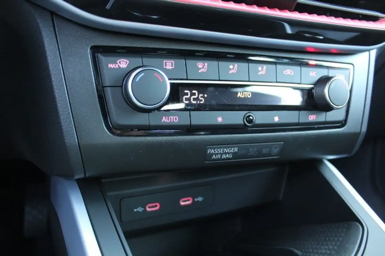 SEAT Arona 1.0 TSI 85kW (115CV) DSG FR XM — Galerie du véhicule 17