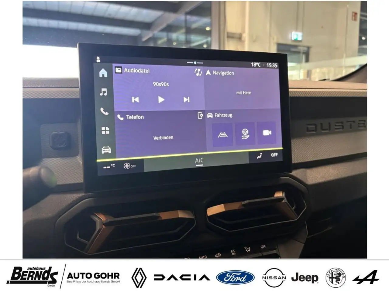 Dacia Duster TCe 130 Extr Navi 3D HiFi Isofix Kamera inkl. Bett — Vehicle gallery 22