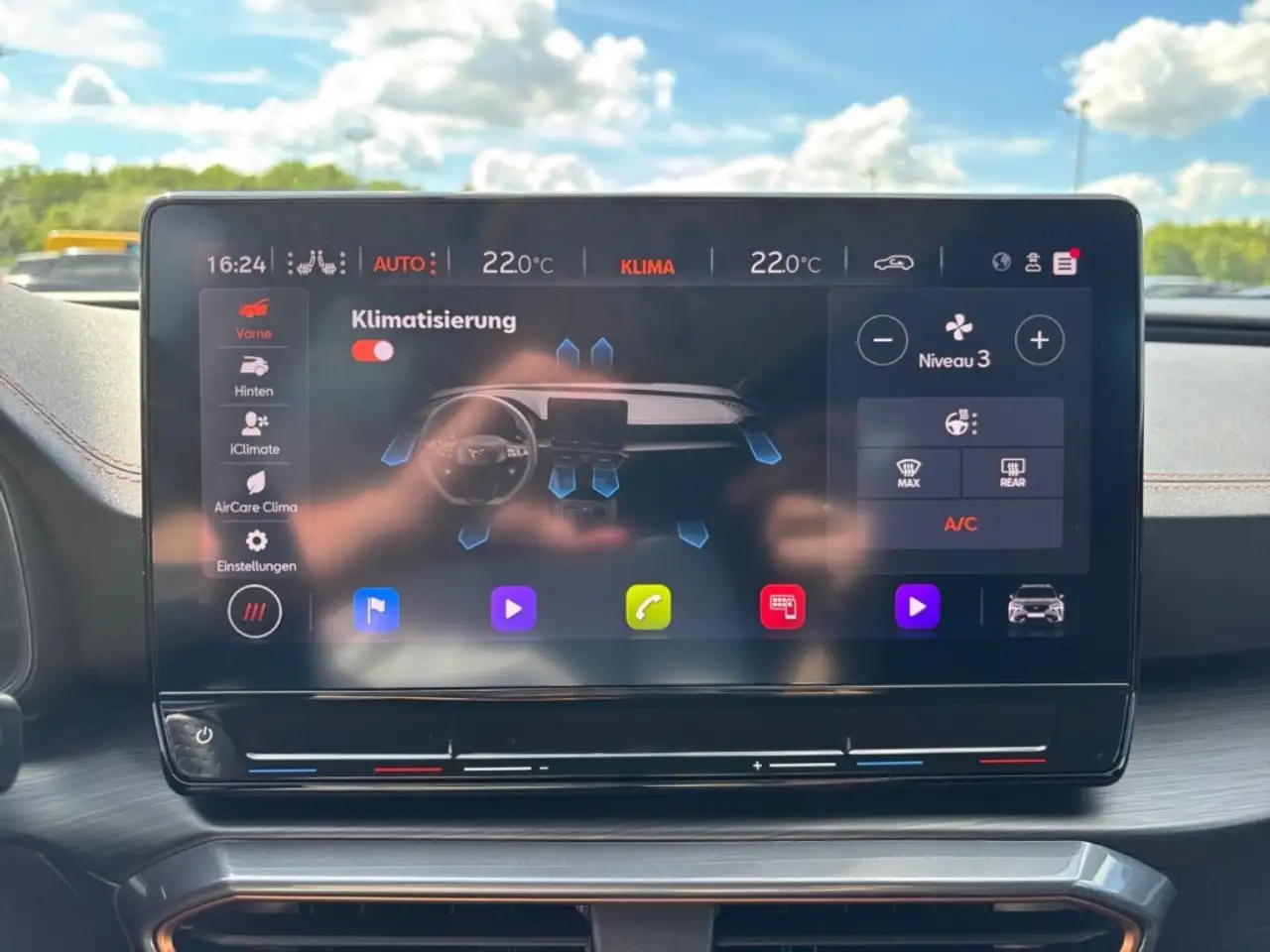CUPRA Formentor VZ 4Drive Matrix Kamera Navi FullLink — Vehicle gallery 31