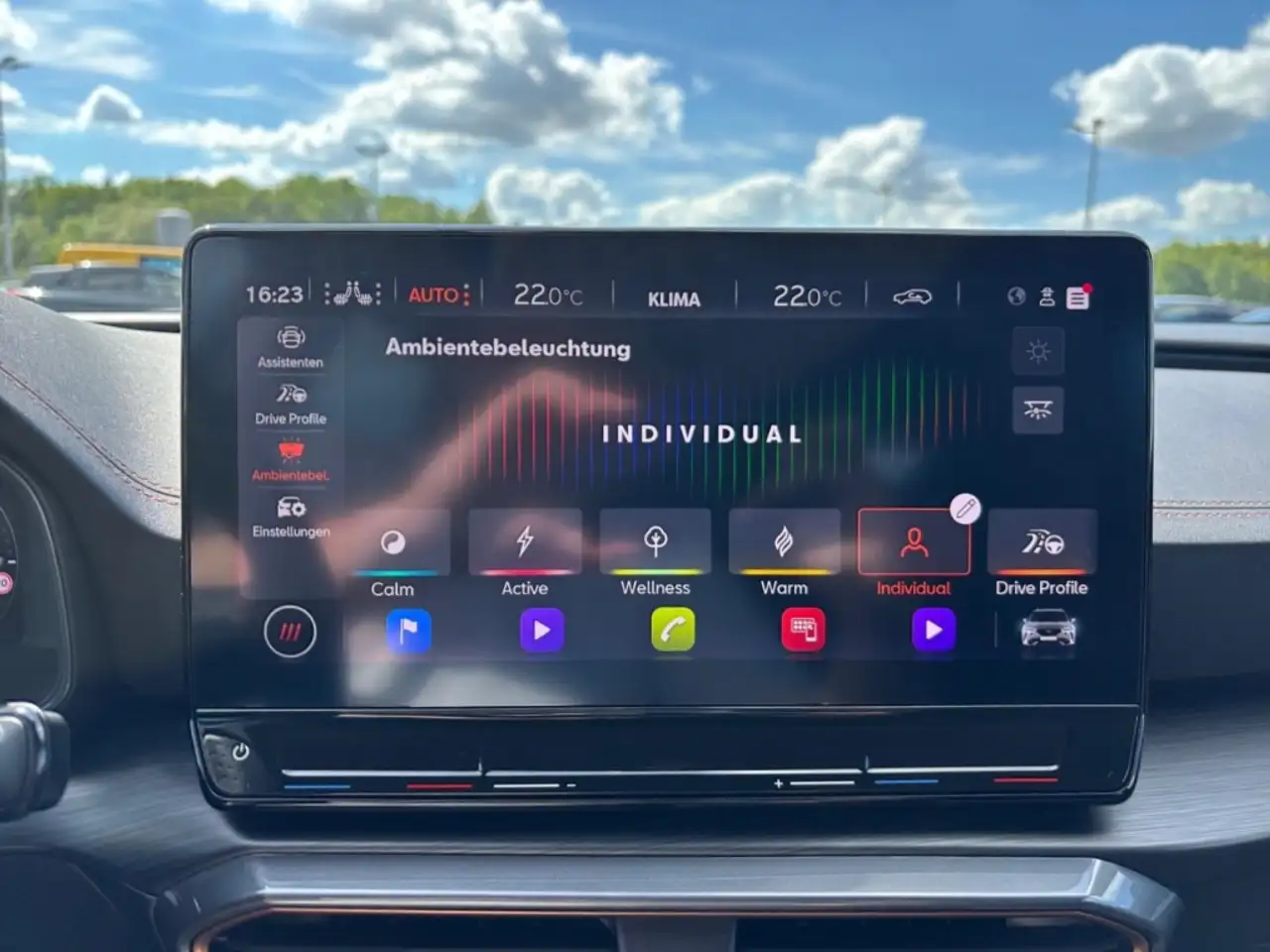 CUPRA Formentor VZ 4Drive Matrix Kamera Navi FullLink — Vehicle gallery 24