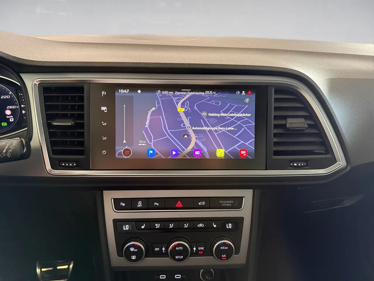 SEAT Ateca 1.5 TSI FR DSG LED Navi AHK Beats ACC AHK — Galería del vehículo 17