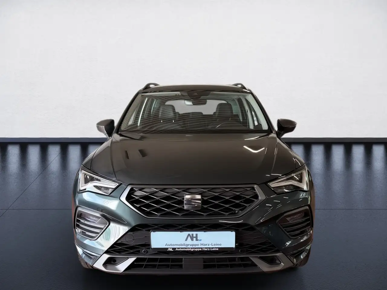 SEAT Ateca 1.5 TSI FR DSG LED Navi AHK Beats ACC AHK — Galería del vehículo 9