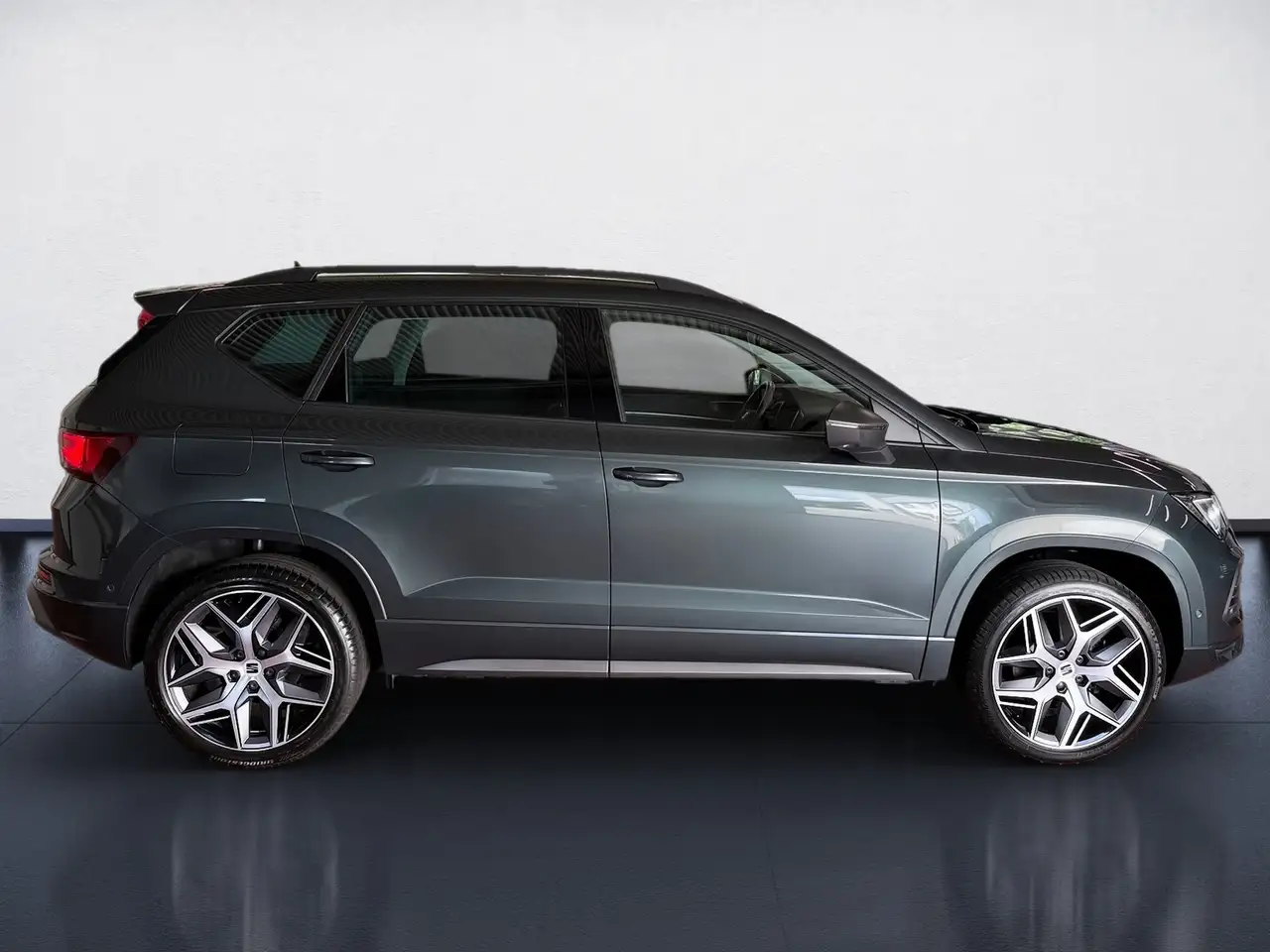 SEAT Ateca 1.5 TSI FR DSG LED Navi AHK Beats ACC AHK — Galería del vehículo 7
