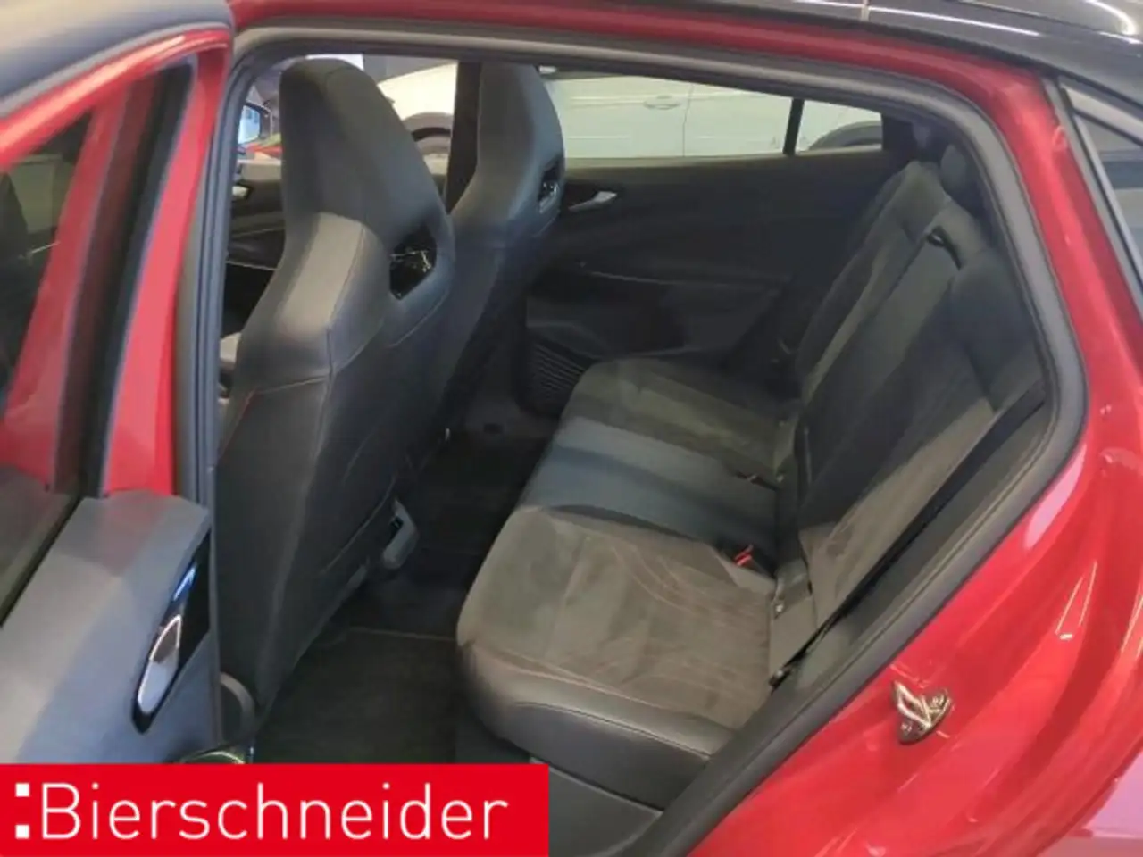Volkswagen ID.5 GTX 4Mo AHK PANO HuD MATRIX 21 — Vehicle gallery 6