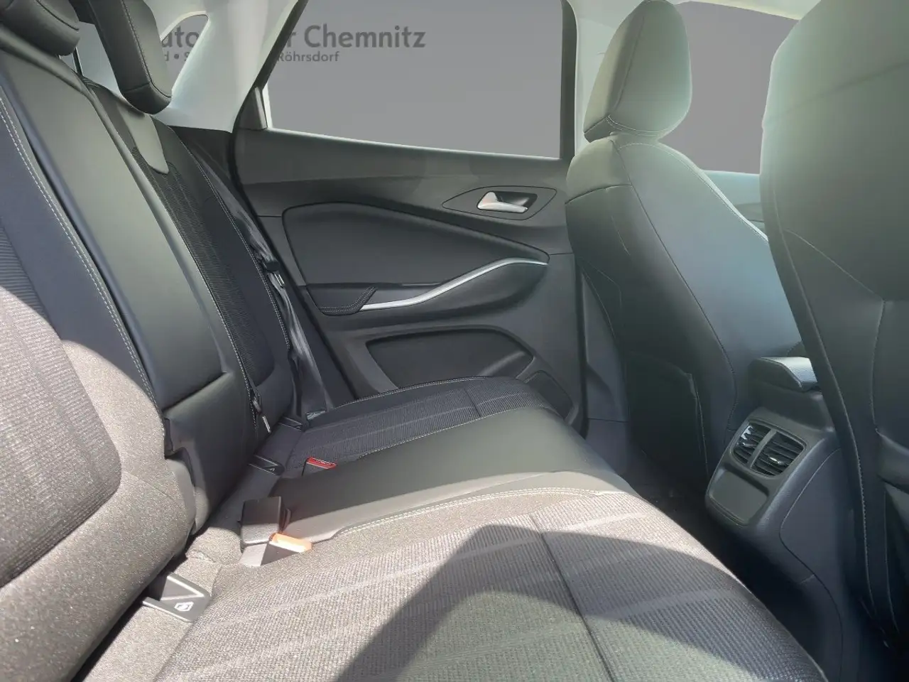 Opel Grandland 1.2 Enjoy LED/Ergo/SHZ/LHZPDC/Kamera — معرض صور السيارة 11