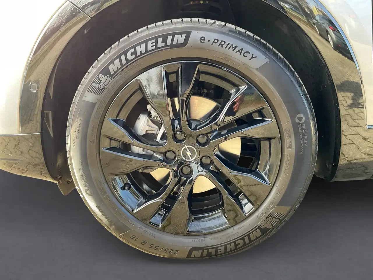Opel Grandland 1.2 Turbo GS-LINE mit nur 14.848 KM — Vehicle gallery 16