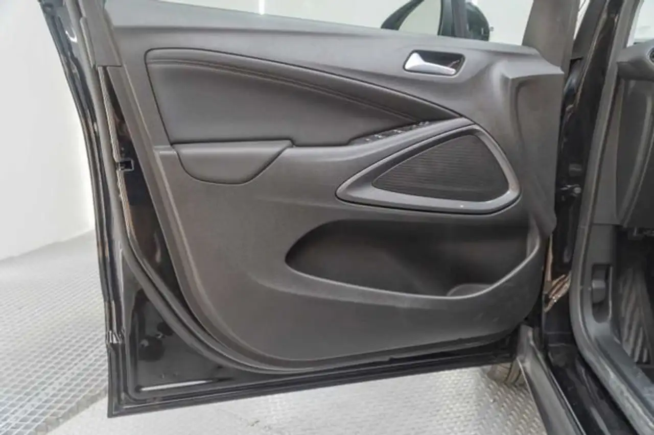 Opel Crossland 1.2 S&S Elegance Pack 110 — Galerie du véhicule 17