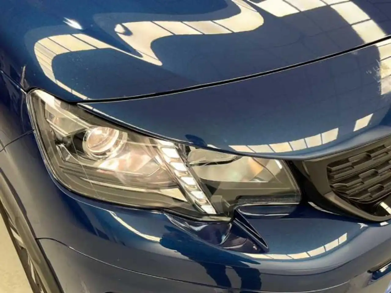 Peugeot Rifter GT Business Long BlueHDi 130 S&S Man — Vehicle gallery 20